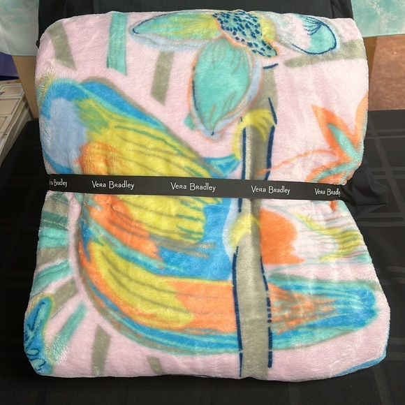 Vera Bradley Rainforest Canopy Throw Blanket - Picture 4 of 6